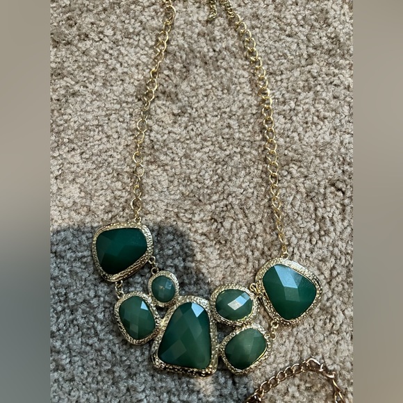 Necklace - Picture 1 of 2